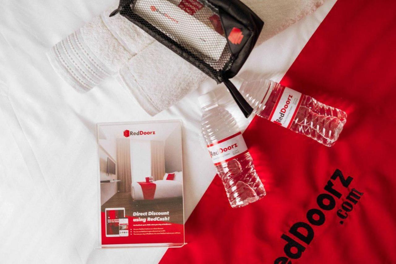 Reddoorz Apartment @ Sentul Tower Bogor Ngoại thất bức ảnh